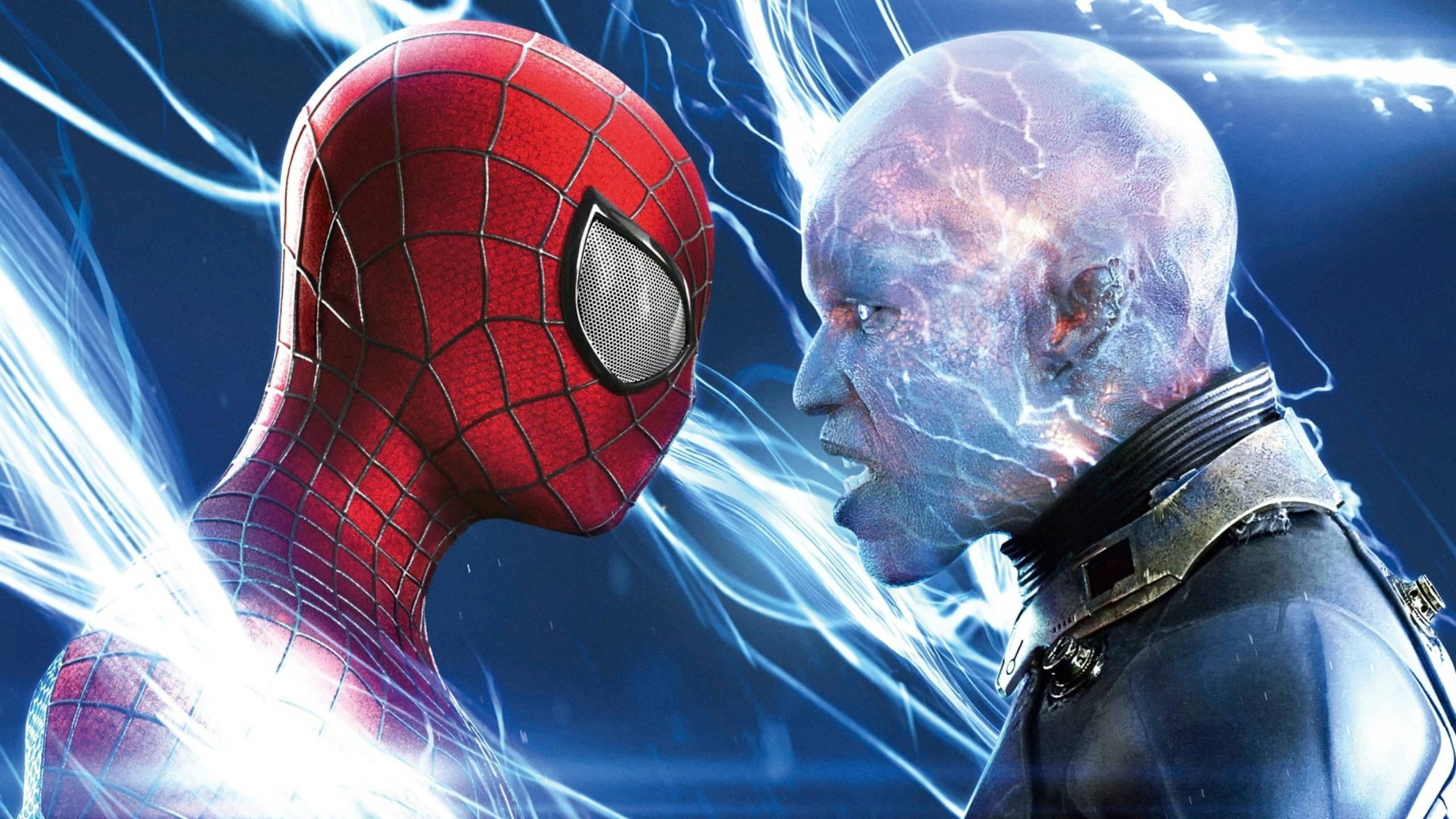 Spiderman and Electro Face off