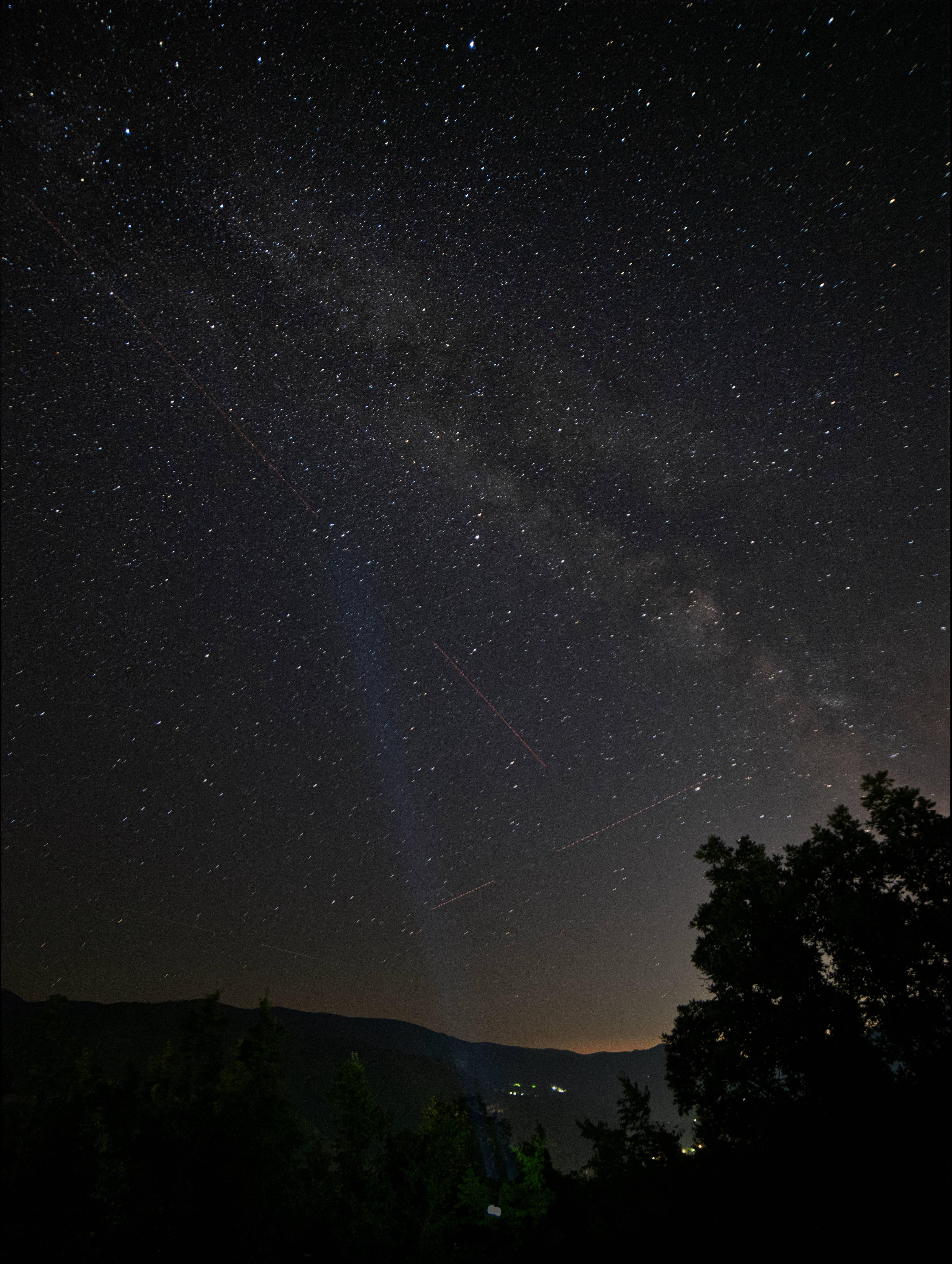 Starry Dark Sky Ios 16 — 4178x5548 wallpaper