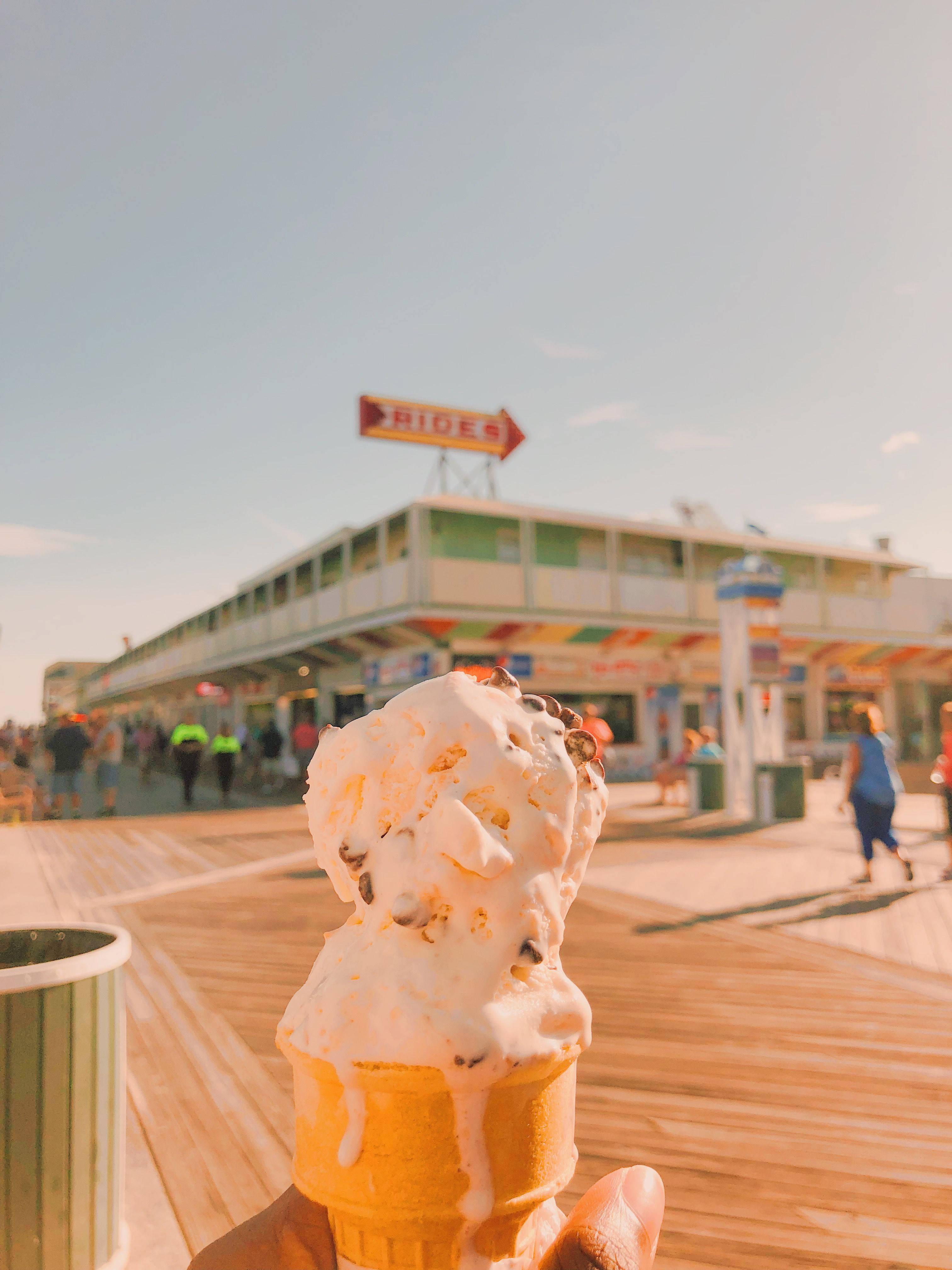 Summer Aesthetic Ice Cream — 3024x4032 wallpaper