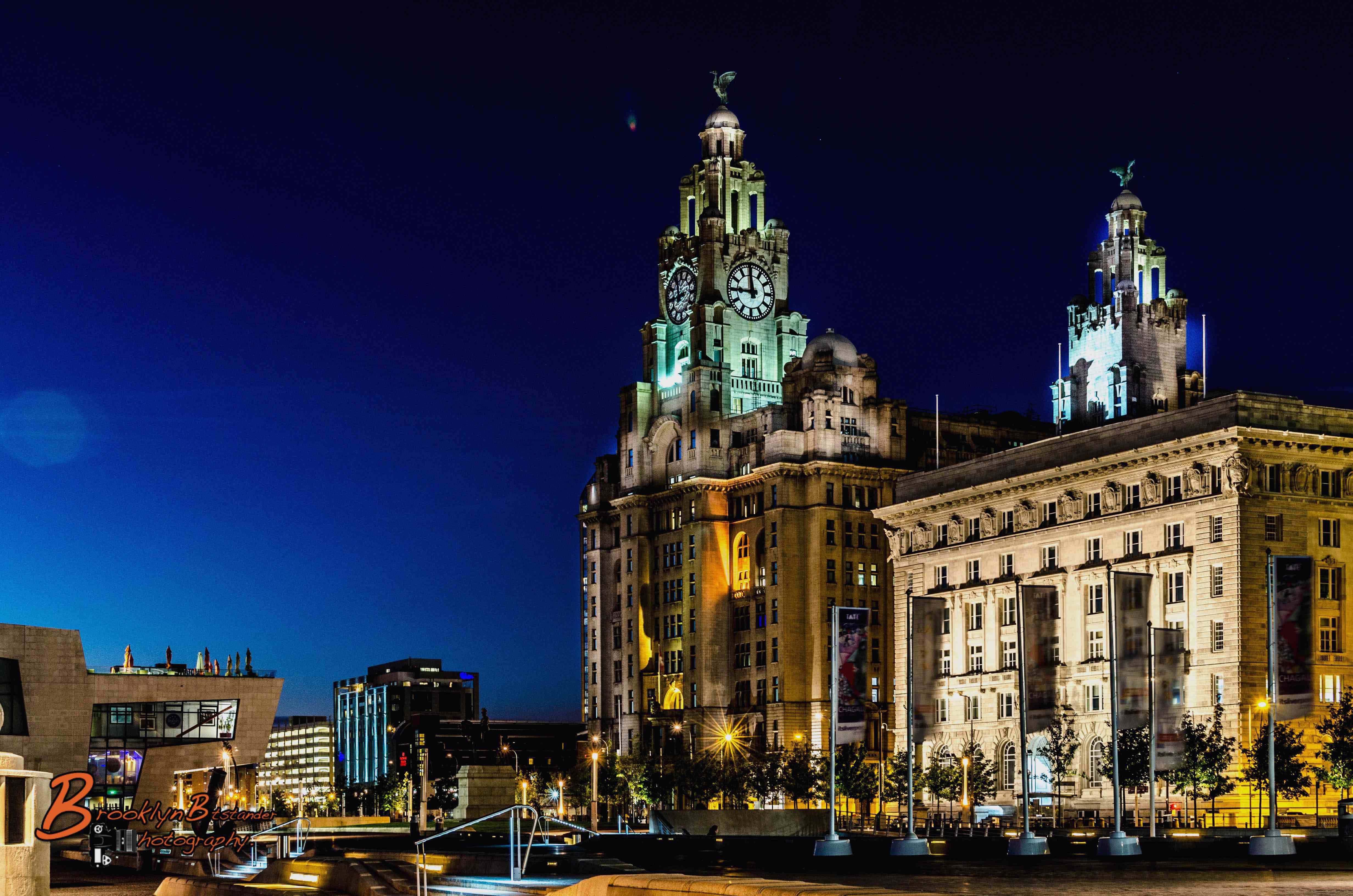 The beautiful waterfront of Liverpool, England — 4928x3264 wallpaper