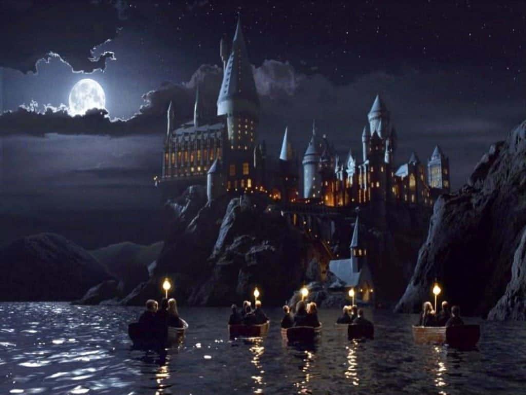 The Iconic Hogwarts Castle — 1024x768 wallpaper