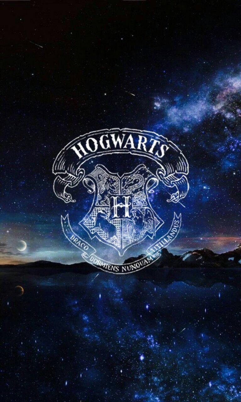 The Iconic Hogwarts Crest — 767x1280 wallpaper
