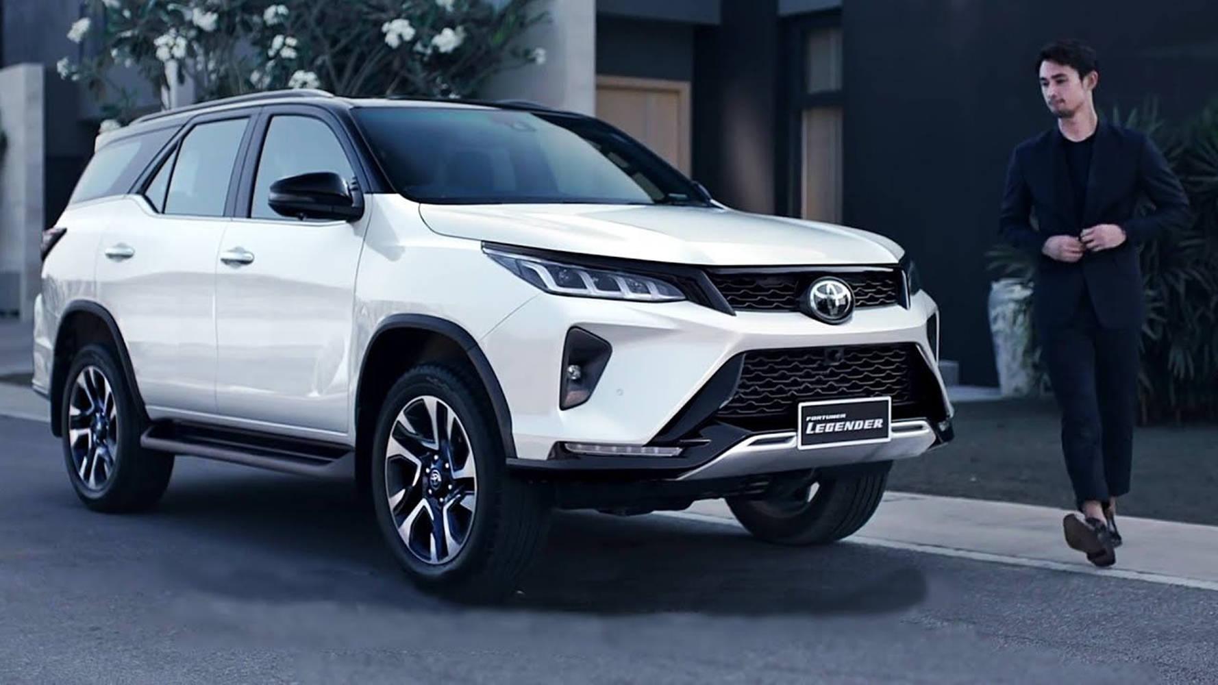 Toyota Fortuner Super White Variant Model — 1778x1000 wallpaper
