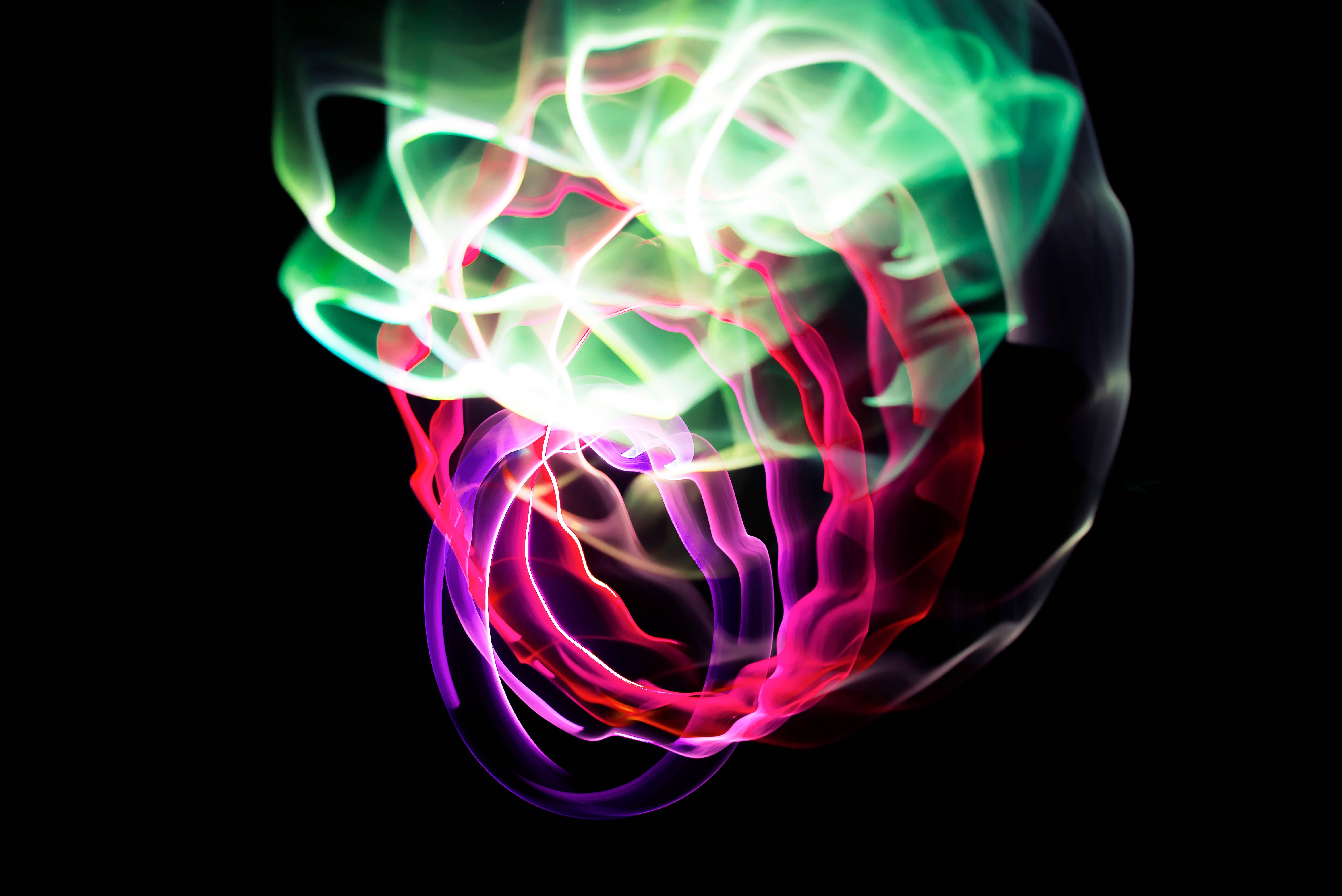 Trippy and mysterious smoke shapes — 6016x4016 wallpaper