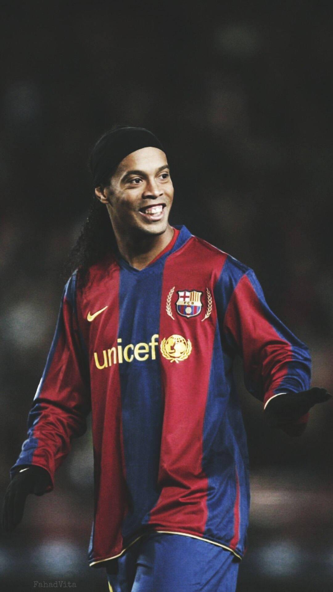 UNICEF Uniform Ronaldinho — 1080x1920 wallpaper