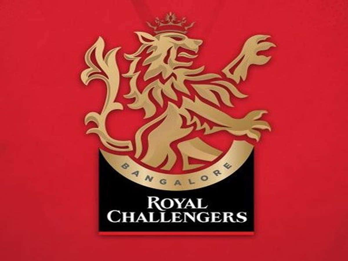 Virat Kohli, Captain of Royal Challengers Bangalore, leads his team in the IPL — 1200x900 wallpaper
