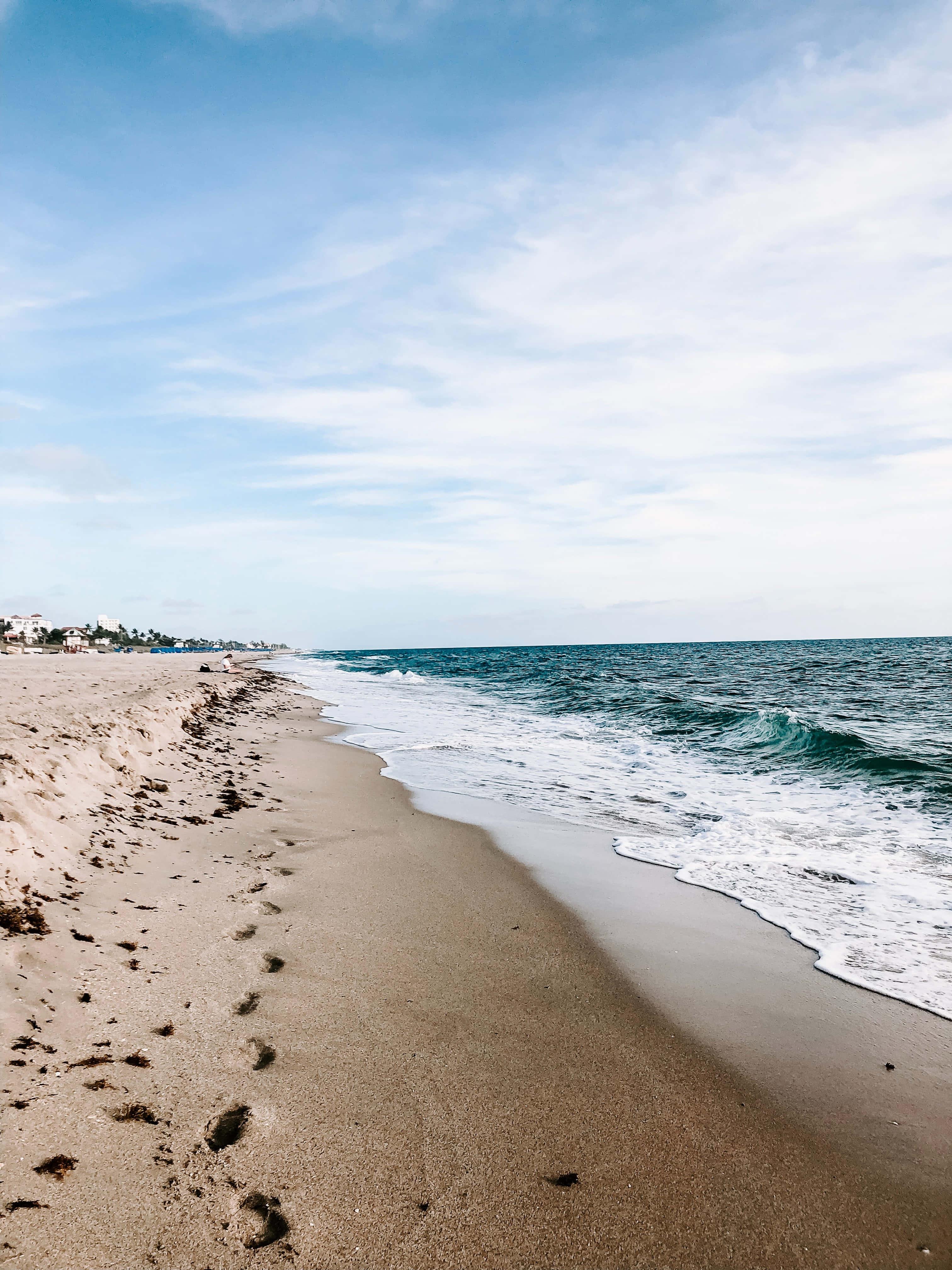 We're dreaming of white sandy beaches — 3024x4032 wallpaper