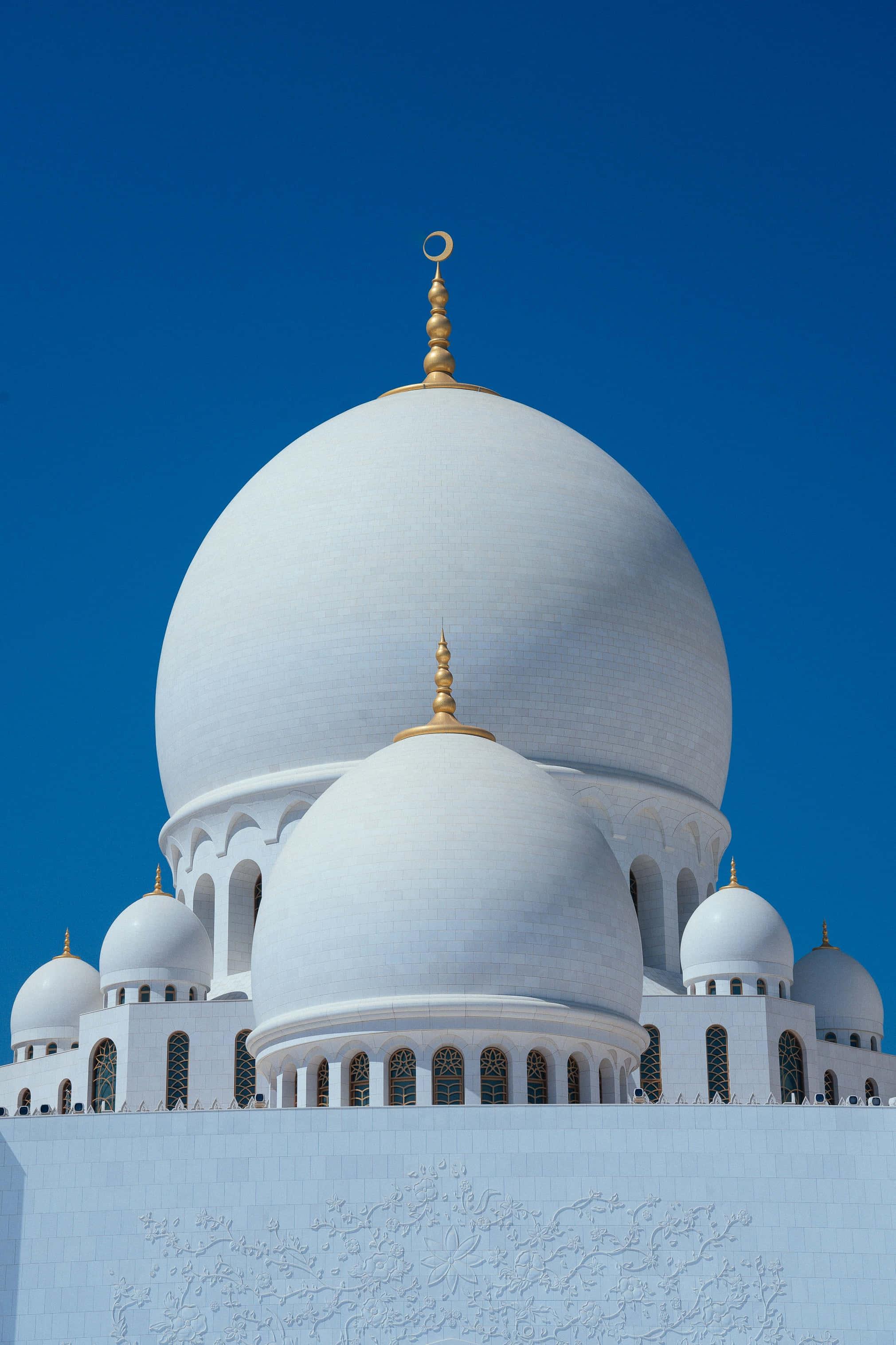 White Bulbous Domes Islamic Background — 2021x3032 wallpaper