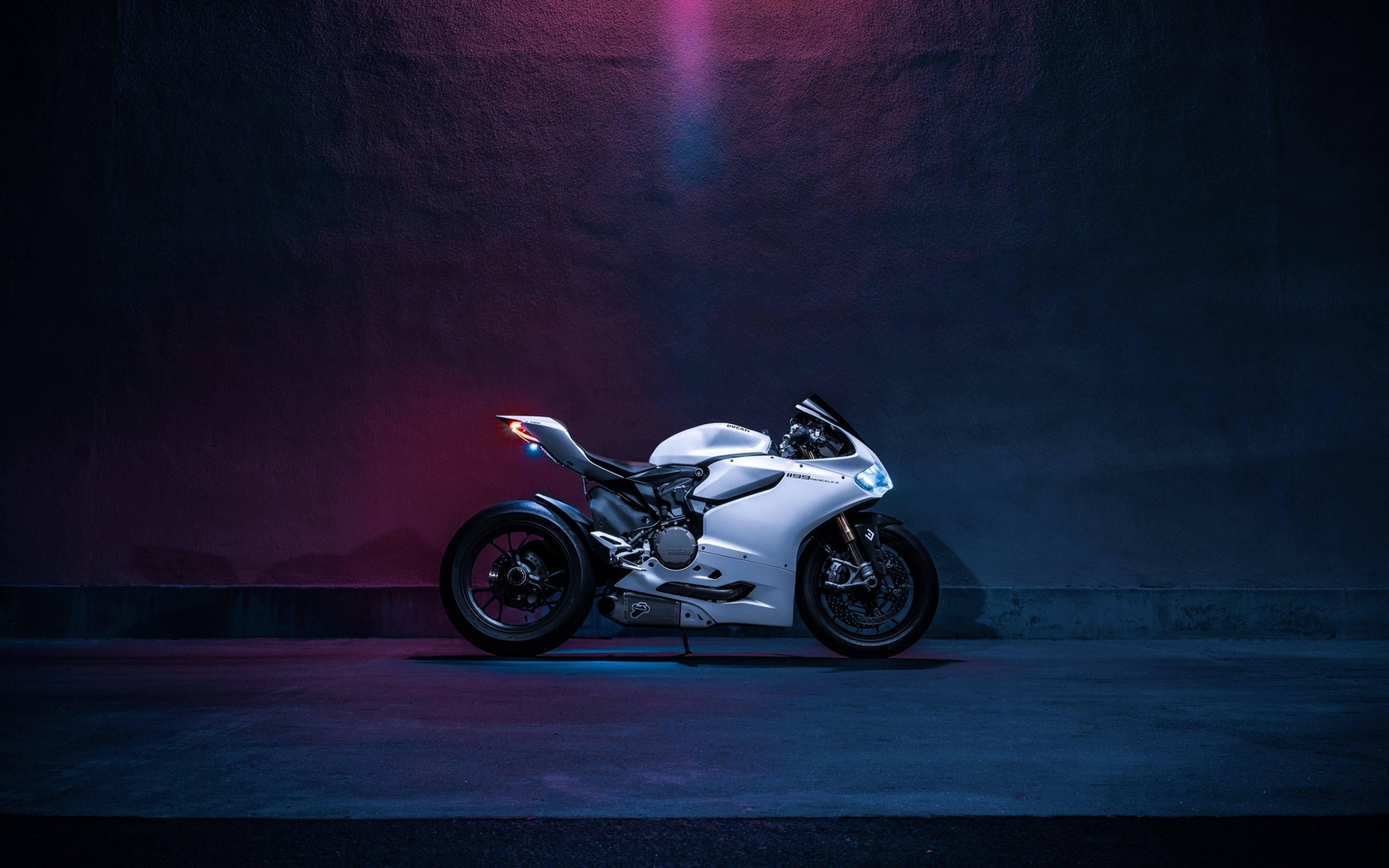 White Motorcycle In Bluish Purple Background — 3840x2400 wallpaper