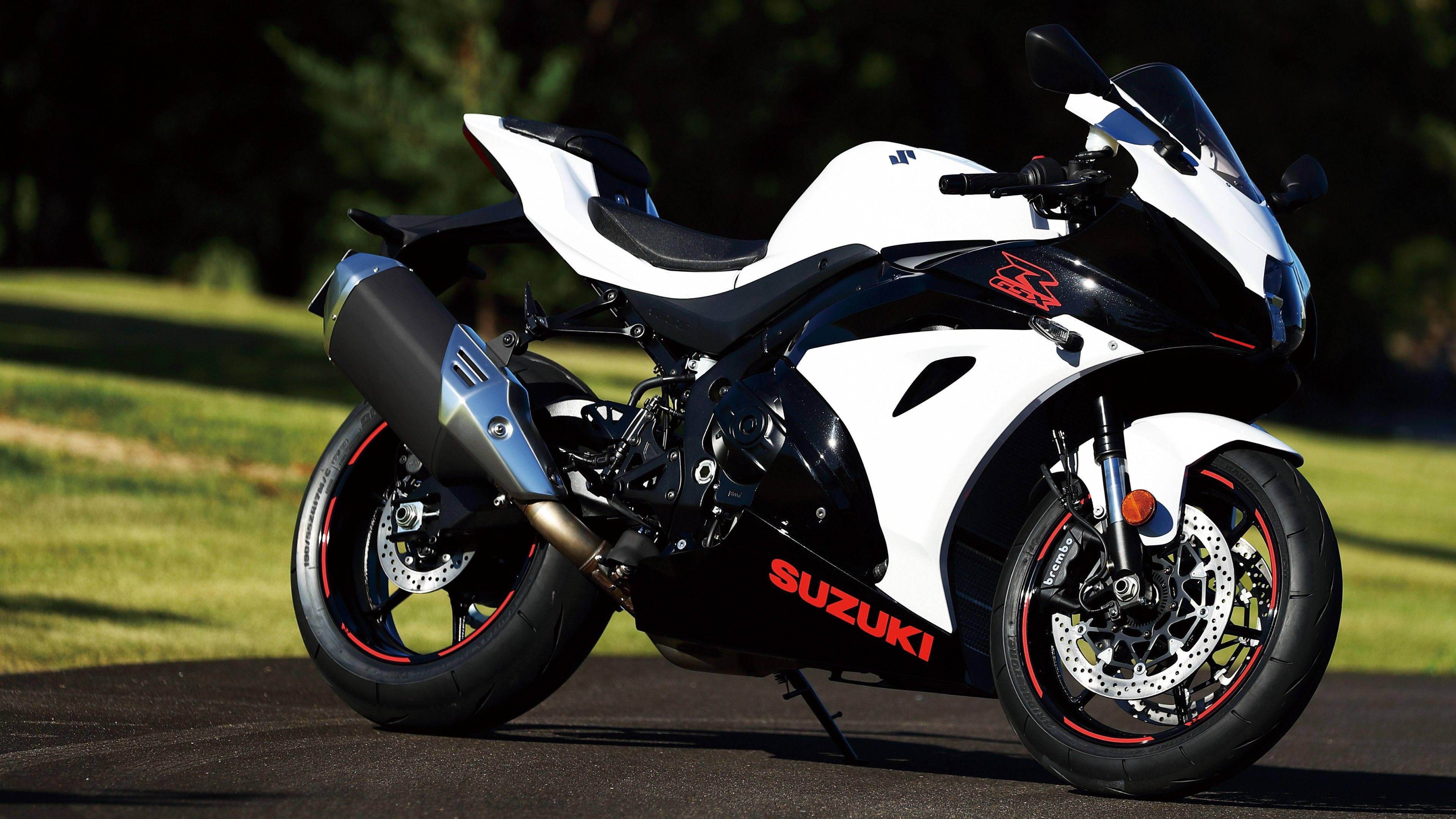White Suzuki 4K Bike — 3840x2160 wallpaper