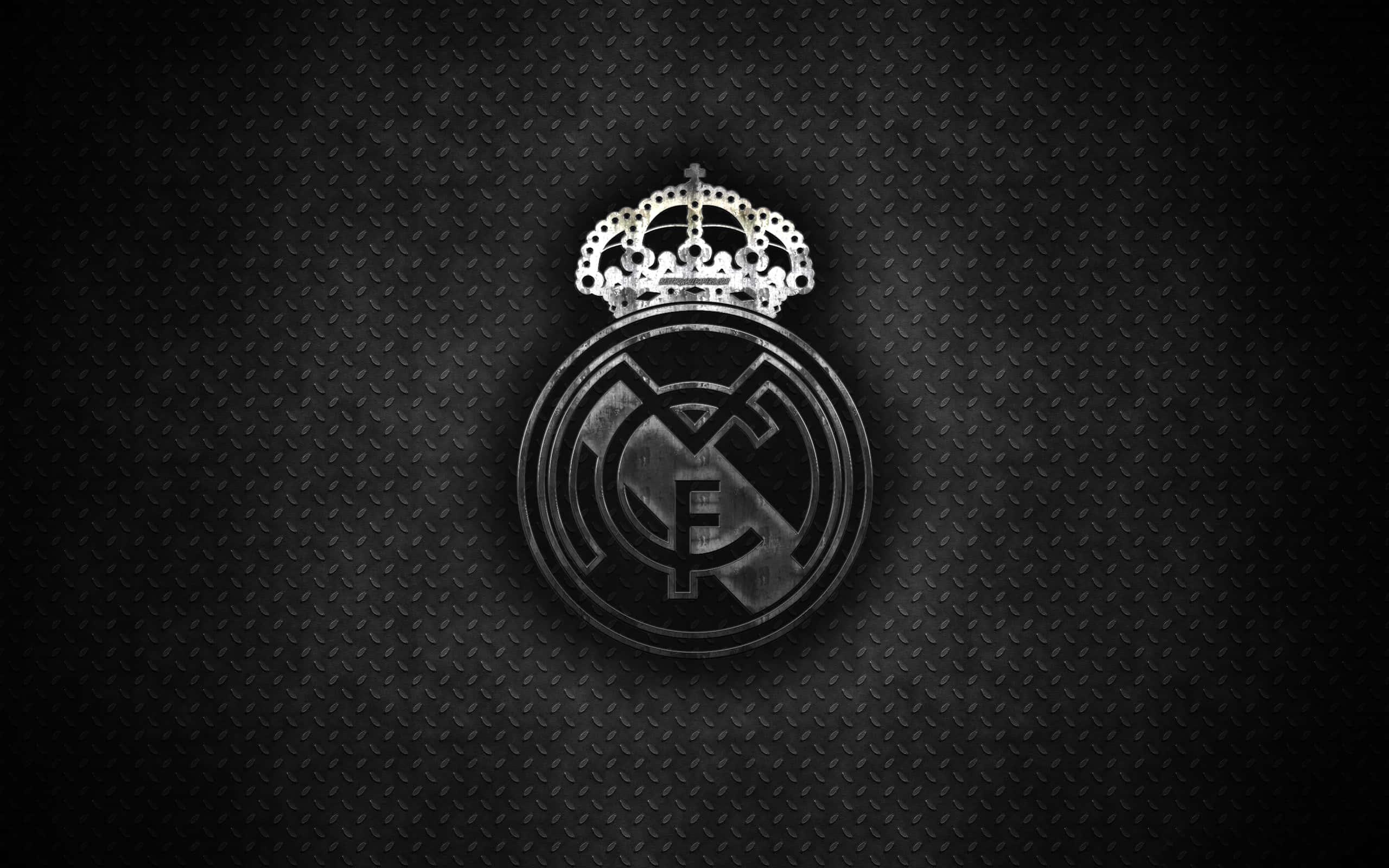 Win the Champions League with Real Madrid — 2560x1600 wallpaper