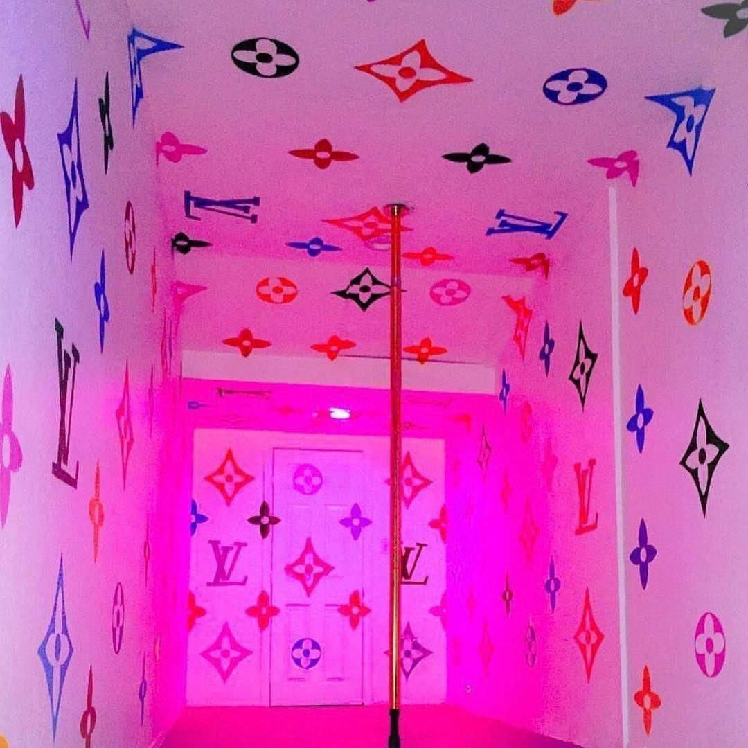Y2k Aesthetic Dance Pole Room — 1080x1080 wallpaper